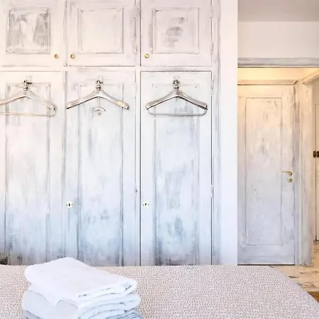 L'escale - Palace View With Terrace كان